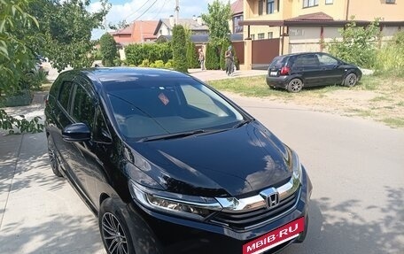 Honda Shuttle II, 2016 год, 1 170 000 рублей, 2 фотография