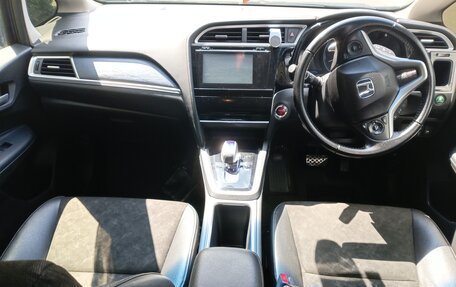 Honda Shuttle II, 2016 год, 1 170 000 рублей, 12 фотография