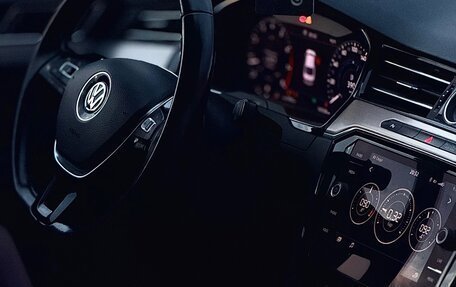 Volkswagen Passat B8 рестайлинг, 2018 год, 1 850 000 рублей, 9 фотография