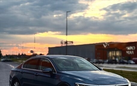 Volkswagen Passat B8 рестайлинг, 2018 год, 1 850 000 рублей, 8 фотография