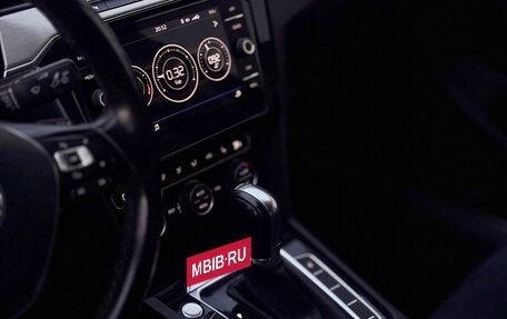 Volkswagen Passat B8 рестайлинг, 2018 год, 1 850 000 рублей, 10 фотография