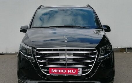 Mercedes-Benz V-Класс, 2024 год, 13 050 000 рублей, 2 фотография