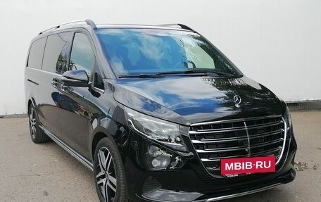 Mercedes-Benz V-Класс, 2024 год, 13 050 000 рублей, 3 фотография