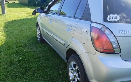 KIA Rio II, 2010 год, 800 000 рублей, 4 фотография