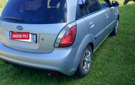 KIA Rio II, 2010 год, 800 000 рублей, 3 фотография