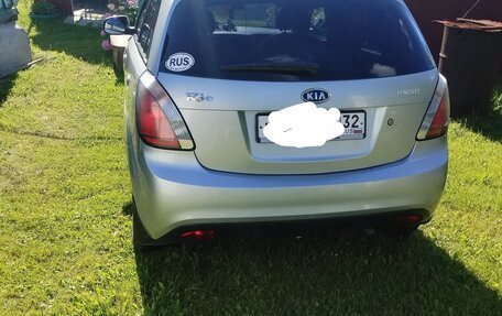 KIA Rio II, 2010 год, 800 000 рублей, 8 фотография