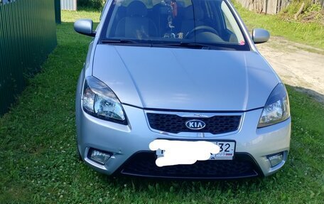 KIA Rio II, 2010 год, 800 000 рублей, 10 фотография