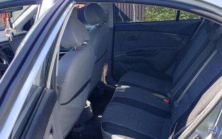 KIA Rio II, 2010 год, 800 000 рублей, 17 фотография