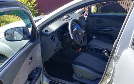 KIA Rio II, 2010 год, 800 000 рублей, 16 фотография