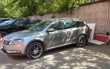 Volkswagen Passat B7, 2013 год, 1 780 000 рублей, 4 фотография