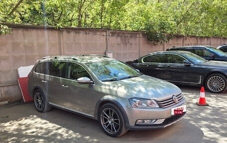 Volkswagen Passat B7, 2013 год, 1 780 000 рублей, 2 фотография