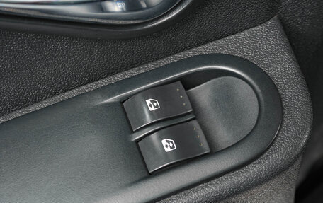 Nissan Terrano III, 2014 год, 1 179 000 рублей, 17 фотография