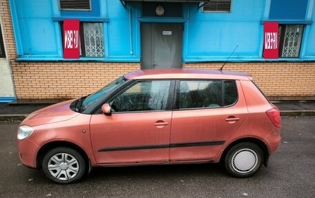 Skoda Fabia II, 2009 год, 315 000 рублей, 2 фотография