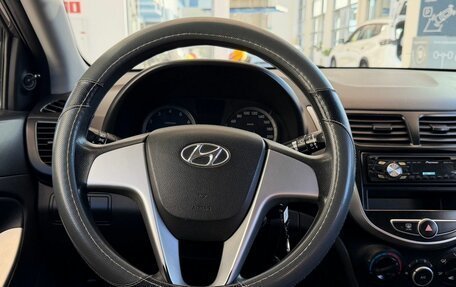 Hyundai Solaris II рестайлинг, 2011 год, 649 000 рублей, 10 фотография
