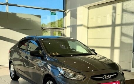 Hyundai Solaris II рестайлинг, 2011 год, 649 000 рублей, 3 фотография