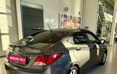 Hyundai Solaris II рестайлинг, 2011 год, 649 000 рублей, 6 фотография