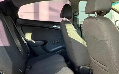 Hyundai Solaris II рестайлинг, 2011 год, 649 000 рублей, 14 фотография