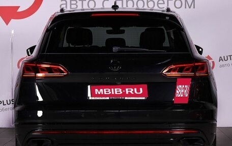 Volkswagen Touareg III, 2018 год, 4 700 000 рублей, 5 фотография