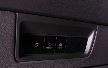 Volkswagen Touareg III, 2018 год, 4 700 000 рублей, 13 фотография
