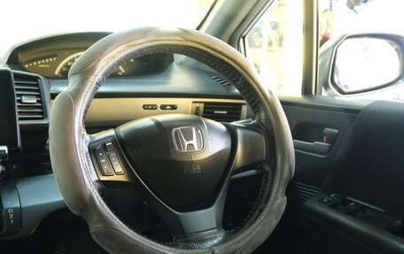 Honda Freed I, 2011 год, 1 299 000 рублей, 13 фотография