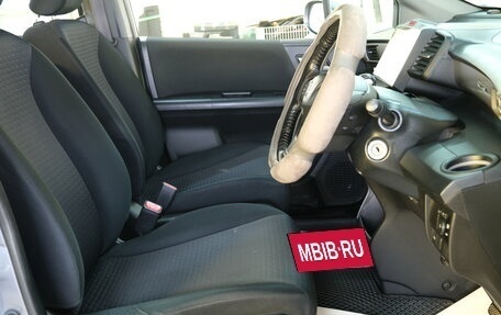 Honda Freed I, 2011 год, 1 299 000 рублей, 8 фотография