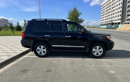 Toyota Land Cruiser 200, 2013 год, 10 800 000 рублей, 2 фотография