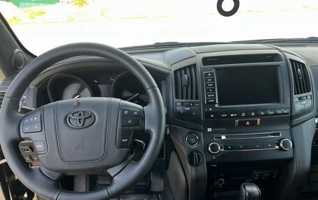 Toyota Land Cruiser 200, 2013 год, 10 800 000 рублей, 32 фотография