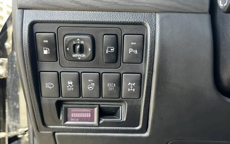 Toyota Land Cruiser 200, 2013 год, 10 800 000 рублей, 34 фотография