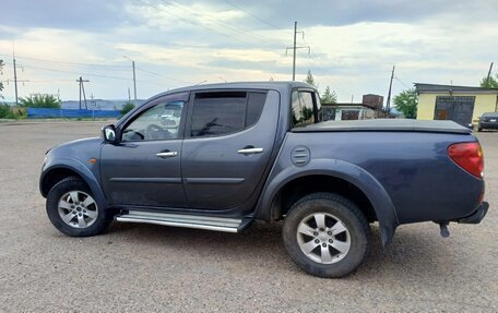 Mitsubishi L200 IV рестайлинг, 2007 год, 1 300 000 рублей, 6 фотография