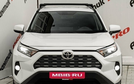 Toyota RAV4, 2020 год, 3 250 000 рублей, 2 фотография