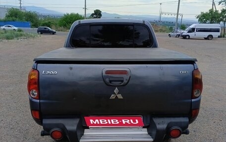 Mitsubishi L200 IV рестайлинг, 2007 год, 1 300 000 рублей, 5 фотография