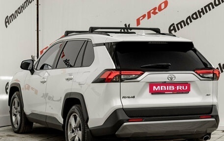 Toyota RAV4, 2020 год, 3 250 000 рублей, 5 фотография
