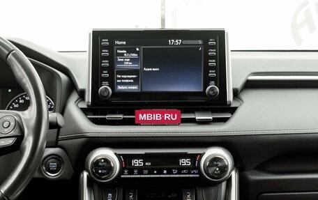 Toyota RAV4, 2020 год, 3 250 000 рублей, 18 фотография