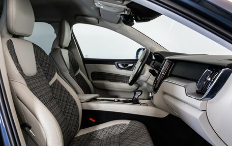 Volvo XC60 II, 2021 год, 3 499 000 рублей, 20 фотография