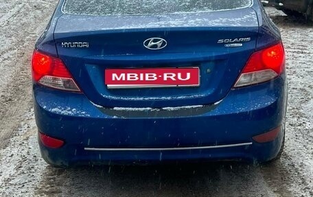 Hyundai Solaris II рестайлинг, 2011 год, 460 000 рублей, 1 фотография