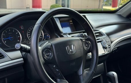 Honda Crosstour I рестайлинг, 2014 год, 1 475 000 рублей, 34 фотография