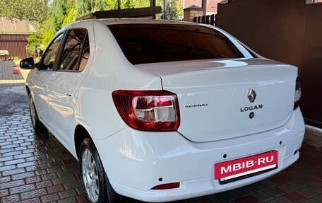 Renault Logan II, 2018 год, 735 000 рублей, 5 фотография