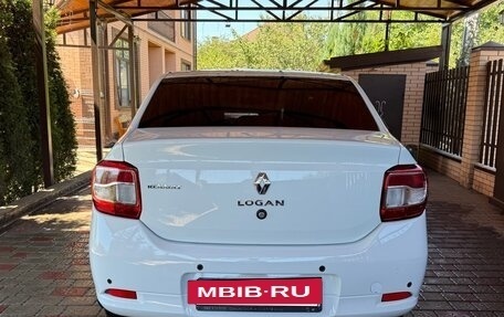 Renault Logan II, 2018 год, 735 000 рублей, 4 фотография