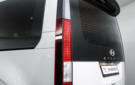 Hyundai Staria, 2021 год, 4 860 000 рублей, 25 фотография