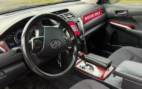 Toyota Camry, 2014 год, 1 850 000 рублей, 8 фотография