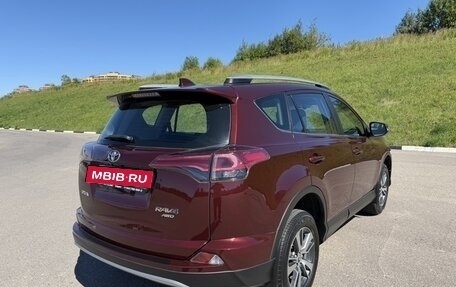 Toyota RAV4, 2019 год, 2 990 000 рублей, 8 фотография