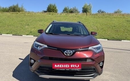 Toyota RAV4, 2019 год, 2 990 000 рублей, 2 фотография