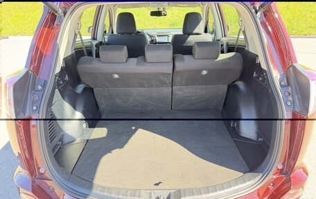 Toyota RAV4, 2019 год, 2 990 000 рублей, 10 фотография