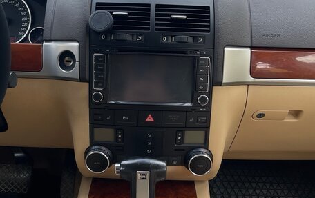 Volkswagen Touareg III, 2006 год, 639 000 рублей, 11 фотография