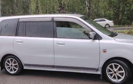 Mitsubishi Dion I рестайлинг, 2000 год, 223 000 рублей, 3 фотография