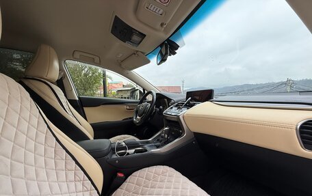 Lexus NX, 2017 год, 3 900 000 рублей, 7 фотография