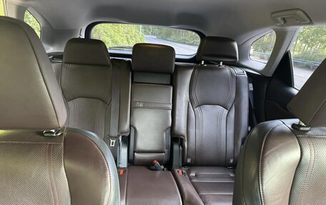 Lexus RX IV рестайлинг, 2018 год, 4 300 000 рублей, 16 фотография