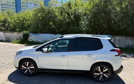 Peugeot 2008 II, 2017 год, 1 450 000 рублей, 2 фотография