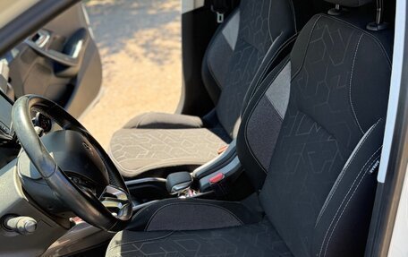 Peugeot 2008 II, 2017 год, 1 450 000 рублей, 14 фотография