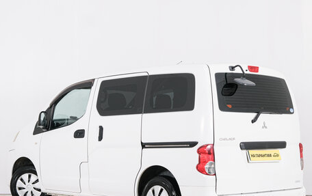 Mitsubishi Delica V, 2012 год, 1 049 000 рублей, 5 фотография